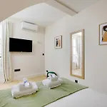 Apt a c 1BR 2P - Saint-Lazare Les Champs Elysée