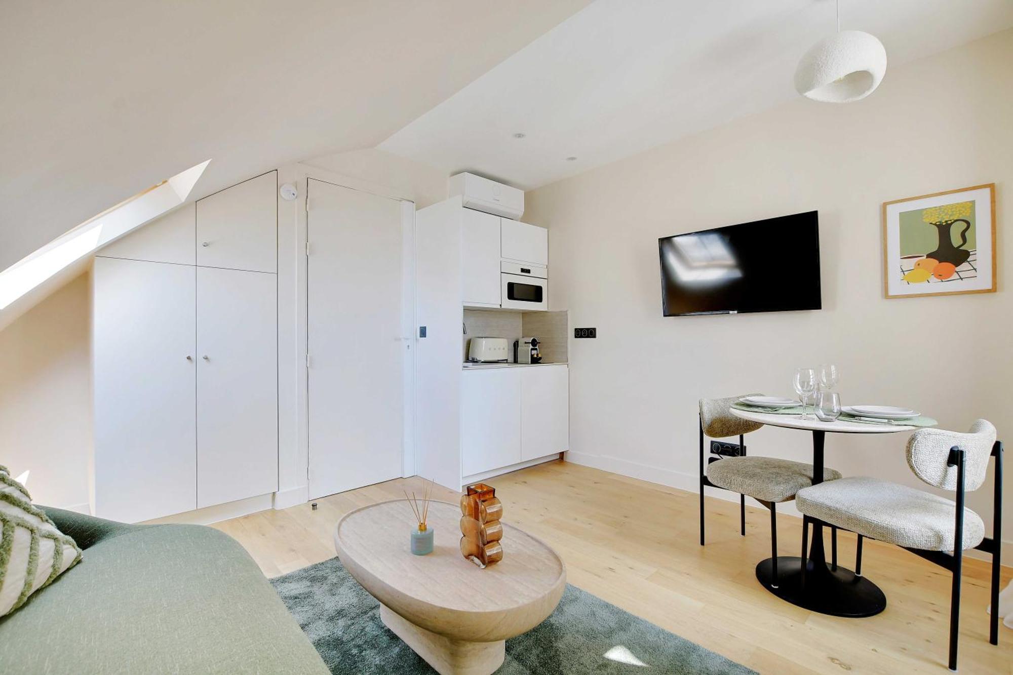 A C 1br 2p - Saint-lazare Les Champs Elysee Appartamento